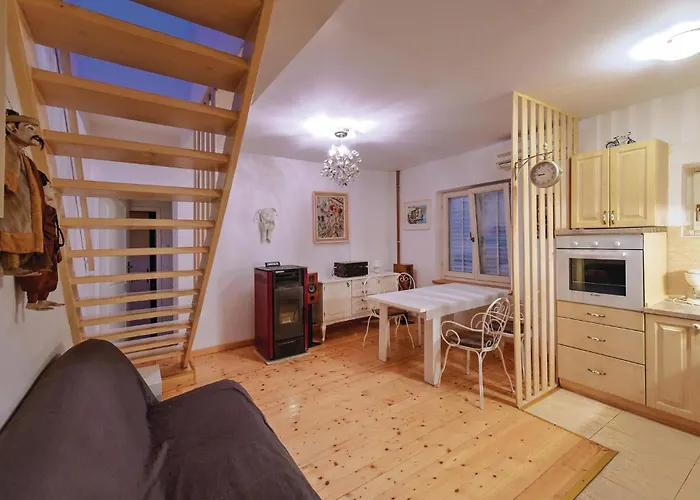 With Sea View 01 ムルテル