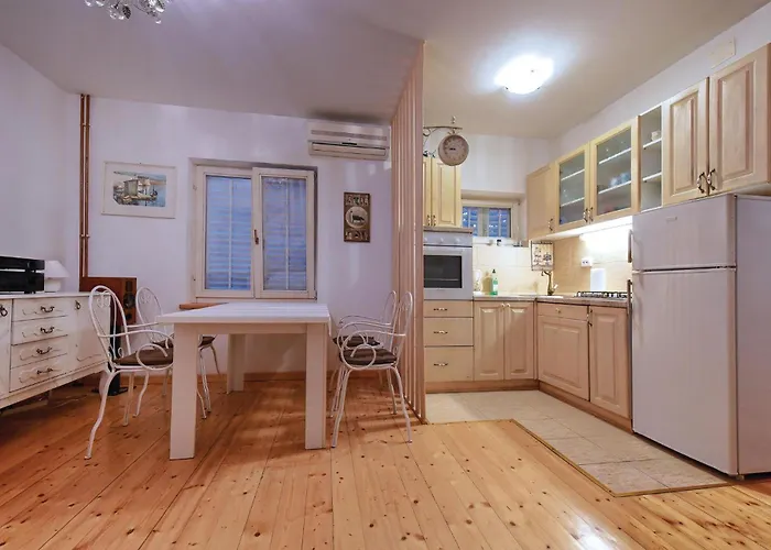 With Sea View 01 * ムルテル